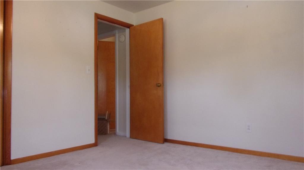 543 Country Club Road Washington, PA 15301 - Photo 13 of 22 Bedroom #2