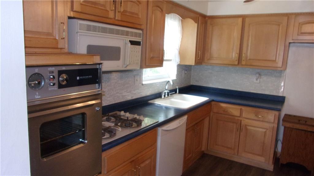 543 Country Club Road Washington, PA 15301 - Photo 16 of 22 Gallery Image 16