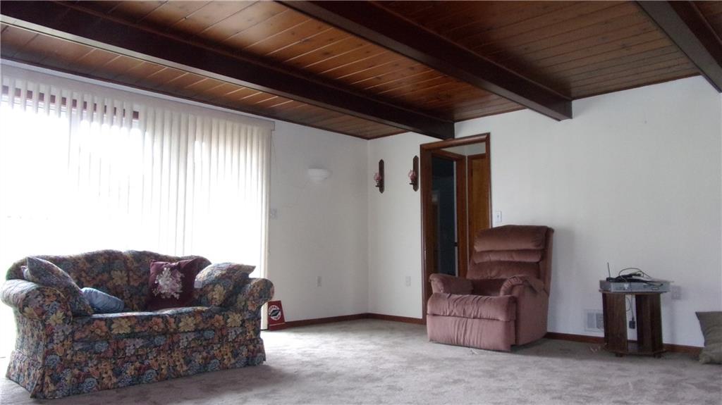 543 Country Club Road Washington, PA 15301 - Photo 4 of 22 Gallery Image 4