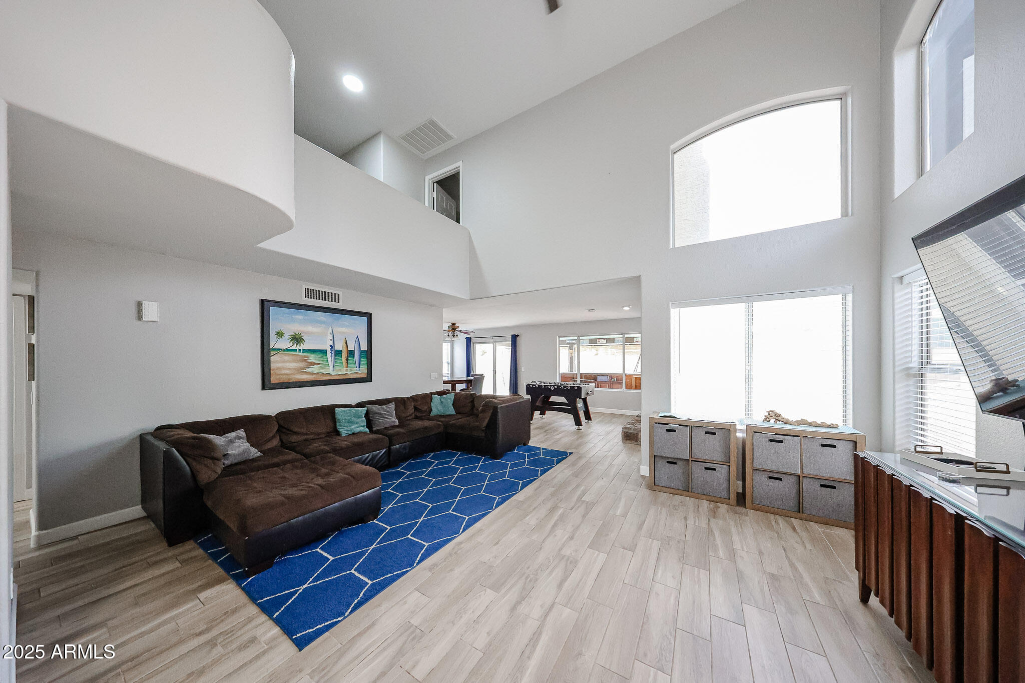 3902 East Rosemonte Drive Phoenix, AZ 85050 - Photo 5 of 46 a living room with furniture kitchen view and a window