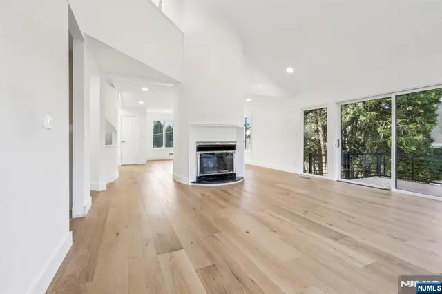 $8,900 | 22 Laurence Court, Closter, NJ 07624