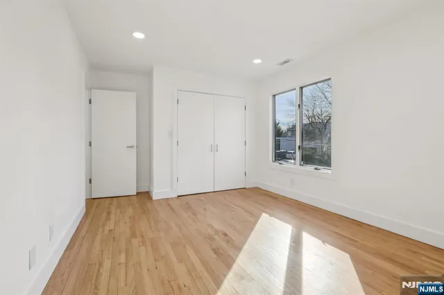 $8,900 | 22 Laurence Court, Closter, NJ 07624