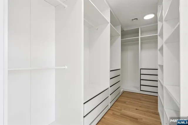 $8,900 | 22 Laurence Court, Closter, NJ 07624