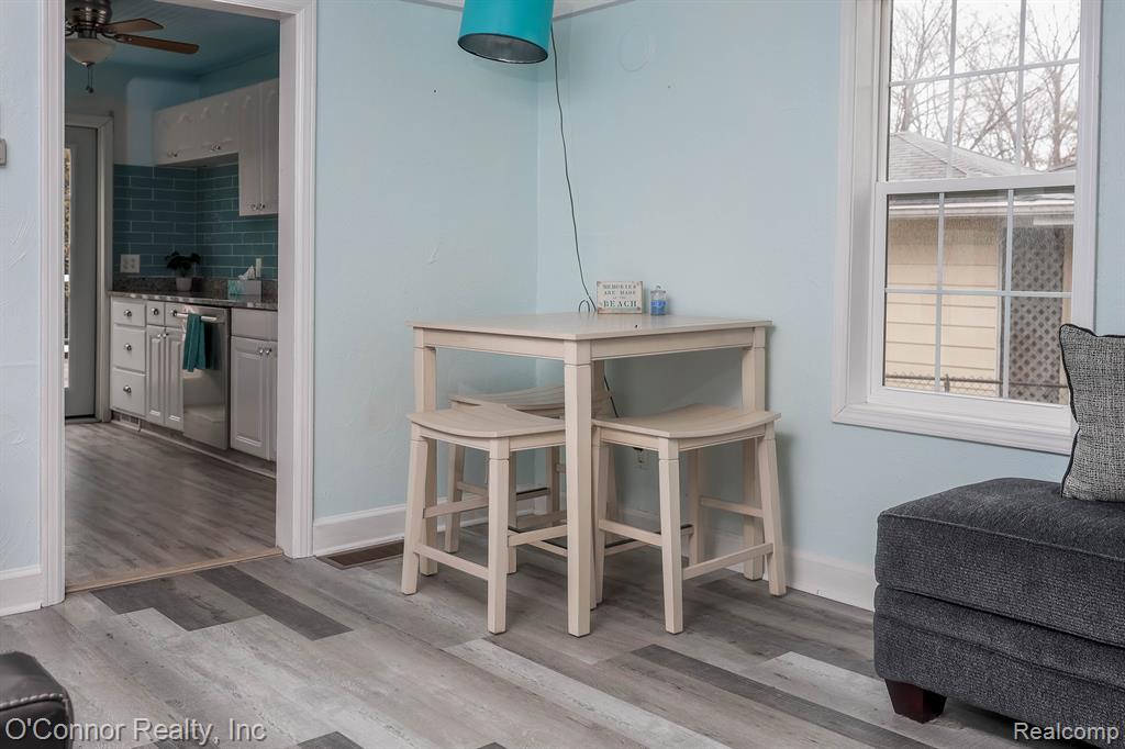 7271 Lakewood Road Lexington, MI 48450 - Photo 6 of 46 Gallery Image 6