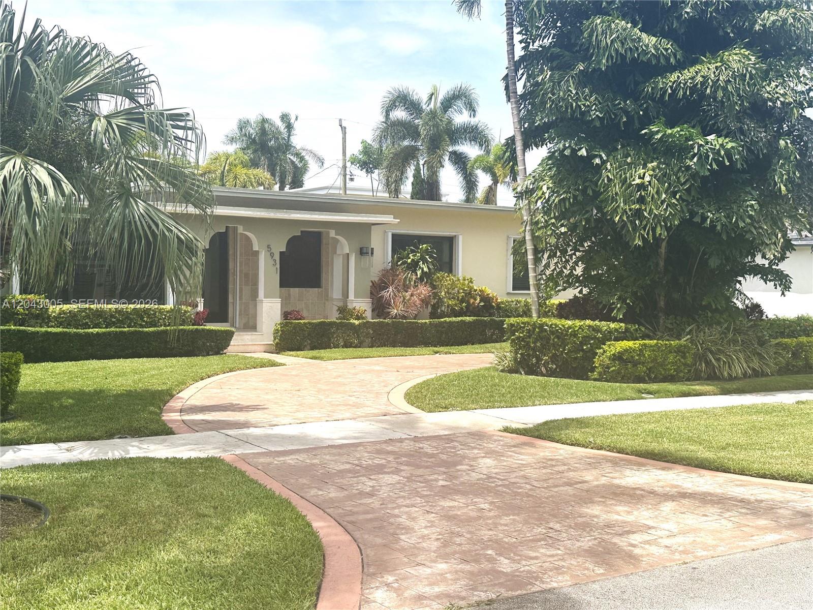 5931 Southwest 46th Street Miami, FL 33155 - Photo 5 of 35