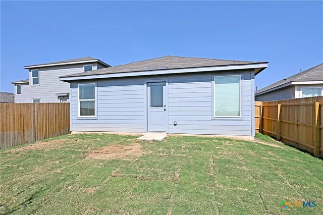 $1,345 | 11560 Chestnut Rose, St. Hedwig, TX 78152