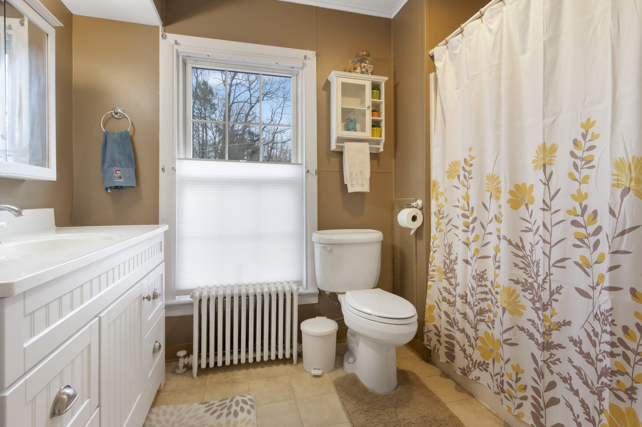 651 South Main Street Brewer, ME 04412 - Photo 12 of 22 upstairs bath