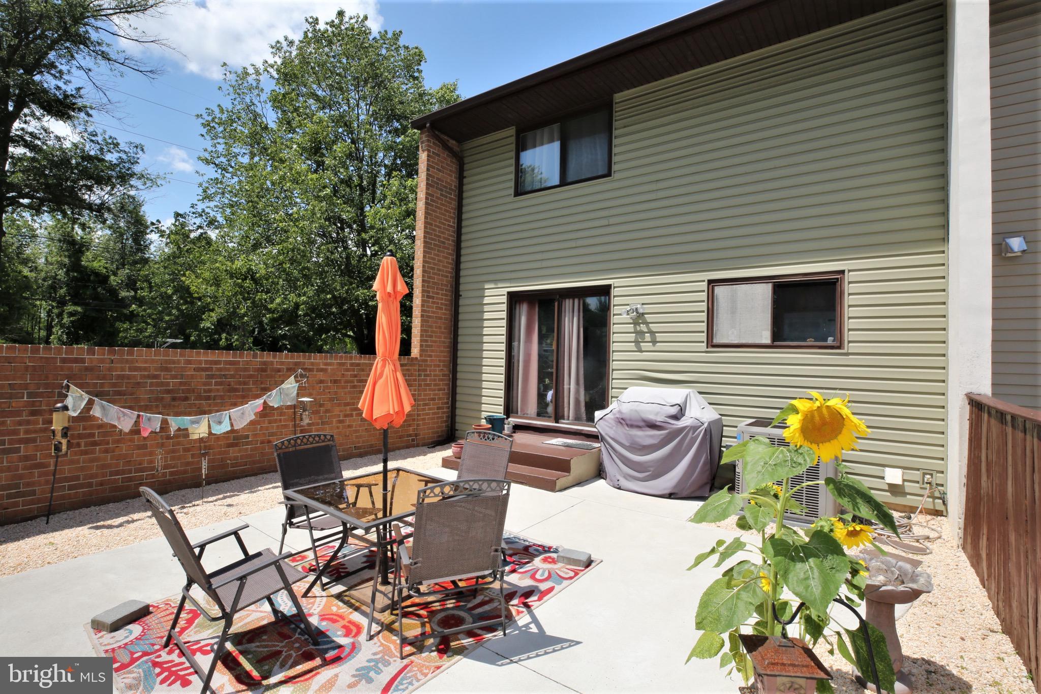 238 Probasco Road Hightstown, NJ 08520 - Photo 4 of 34