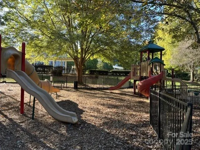 $540,000 | 15515 Barnsbury Drive, Huntersville, NC 28078