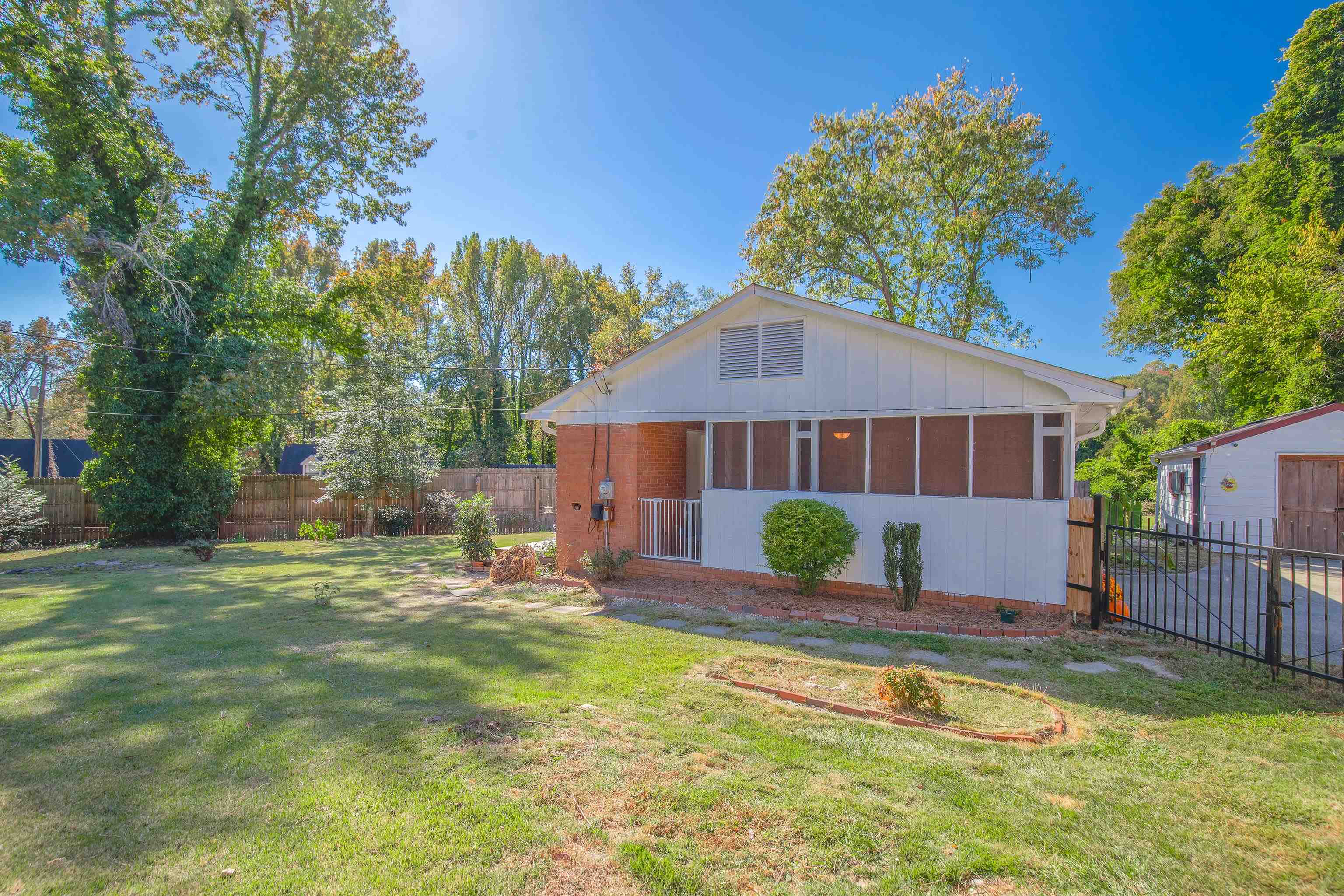 166 Old Petrie Road Spartanburg, SC 29302 - Photo 30 of 35