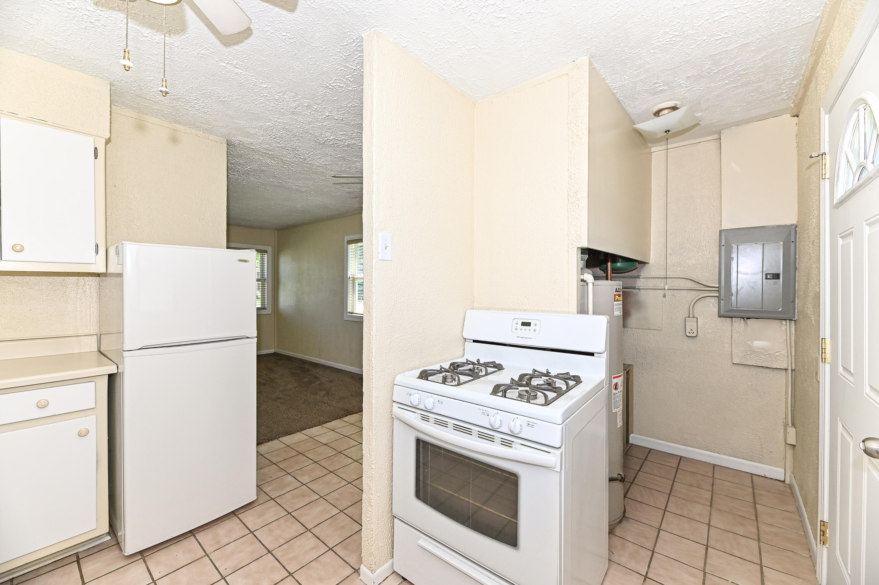 3409 South 20th Street Milwaukee, WI 53215 - Photo 14 of 28 s 20th-14