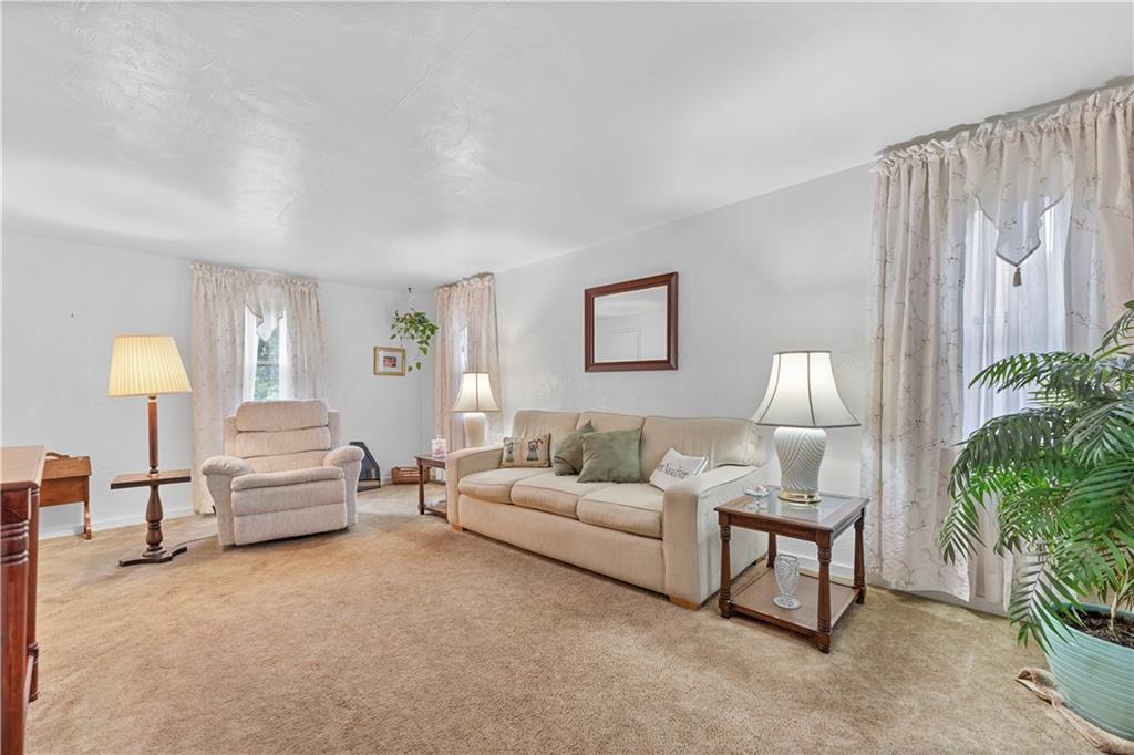 922 Bower Hill Road Pittsburgh, PA 15243 - Photo 5 of 26 Gallery Image 5