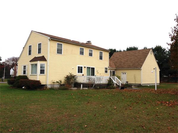 19 Thomas Road Berkley, MA 02779 - Photo 17 of 18 Gallery Image 17