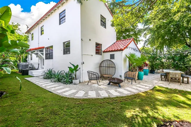 $1,050,000 | 991 Northeast 82nd Street, Miami, FL 33138