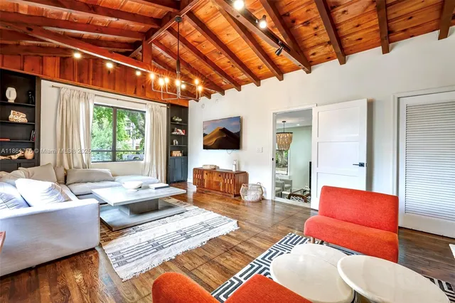 $1,050,000 | 991 Northeast 82nd Street, Miami, FL 33138