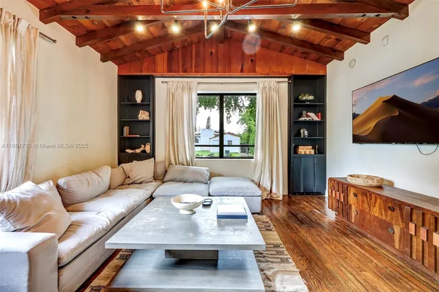 $1,050,000 | 991 Northeast 82nd Street, Miami, FL 33138