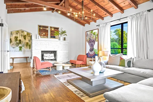 $1,050,000 | 991 Northeast 82nd Street, Miami, FL 33138