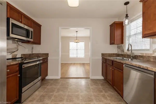 $375,000 | 5862 Sunny Ridge Trail, Clemmons, NC 27012