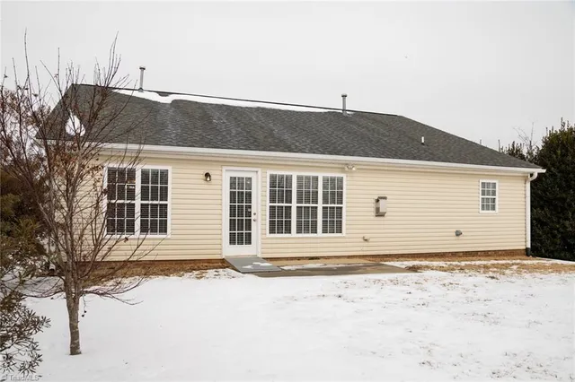 $385,000 | 5862 Sunny Ridge Trail, Clemmons, NC 27012