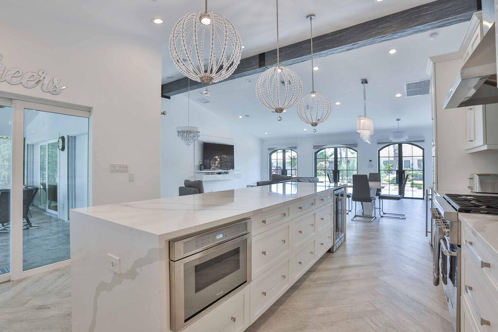 713 Forsyth Street Boca Raton, FL 33487 - Photo 14 of 39 Kitchen