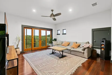 $1,649,000 | 332 Rugged Earth Drive, Austin, TX 78737