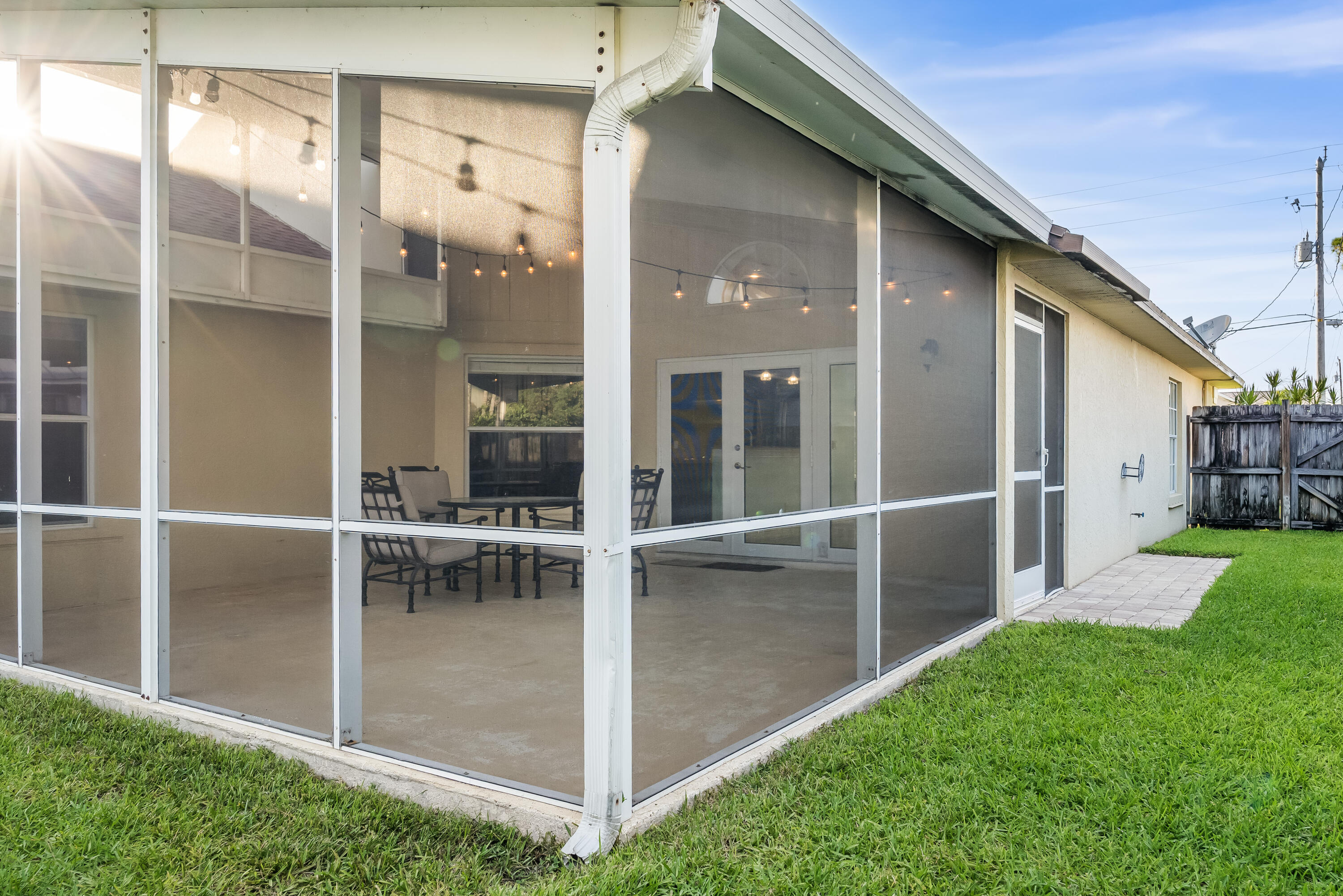 6118 Pompano Street Jupiter, FL 33458 - Photo 34 of 43 DSC03215