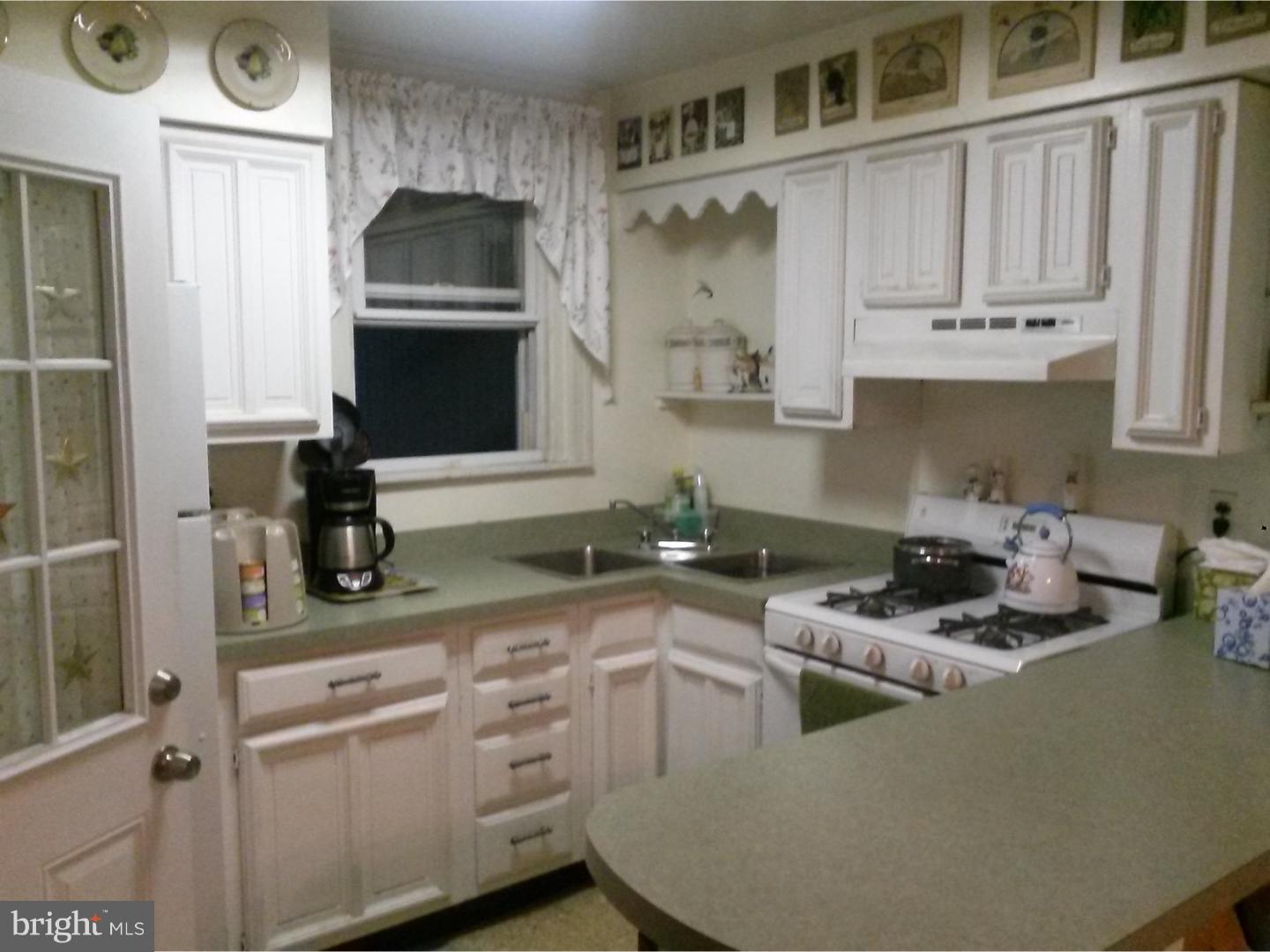 509 Timberlake Road Upper Darby, PA 19082 - Photo 8 of 25