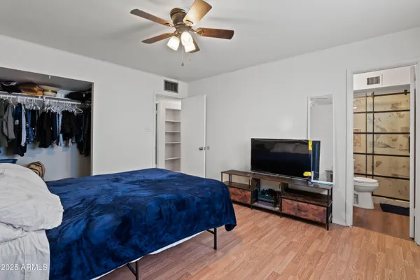 $379,900 | 5802 North 61st Drive, Glendale, AZ 85301