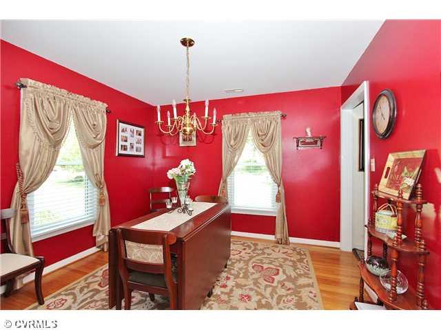 8707 Overhill Road Henrico, VA 23229 - Photo 7 of 22 Dining Room - Dining Room View 2