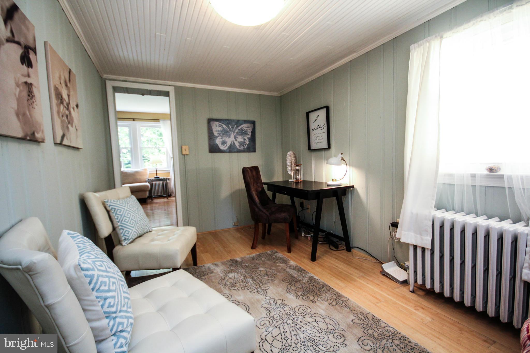 9950 Moss Avenue Silver Spring, MD 20901 - Photo 11 of 30 Family Room