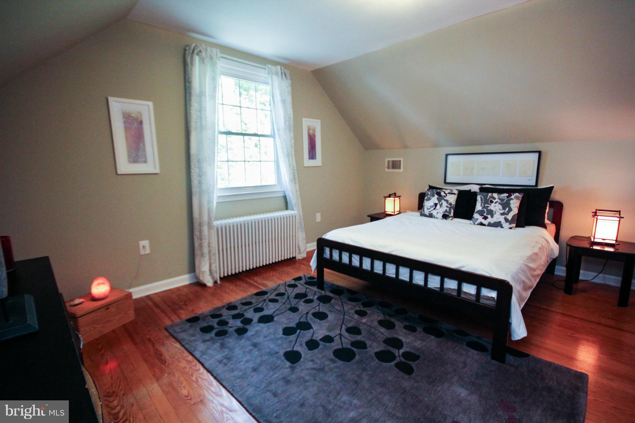 9950 Moss Avenue Silver Spring, MD 20901 - Photo 12 of 30 Bedroom (Master)