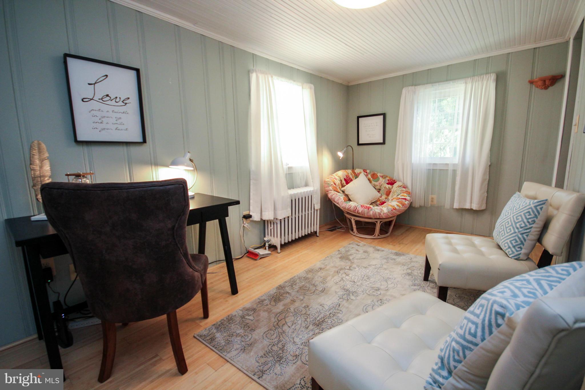 9950 Moss Avenue Silver Spring, MD 20901 - Photo 10 of 30 Family Room