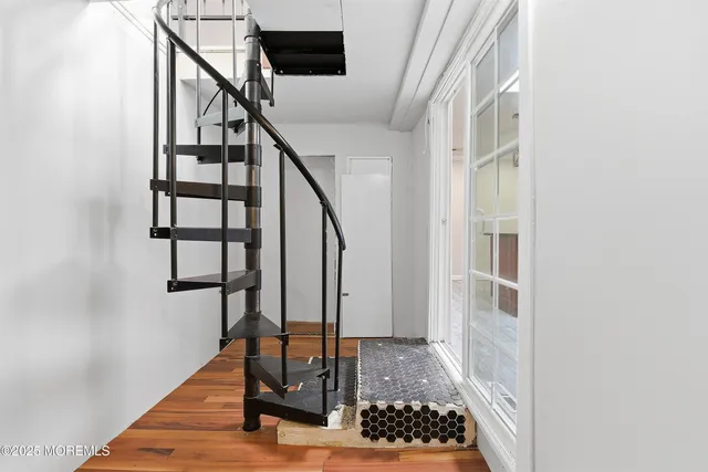 a view of entryway and hall