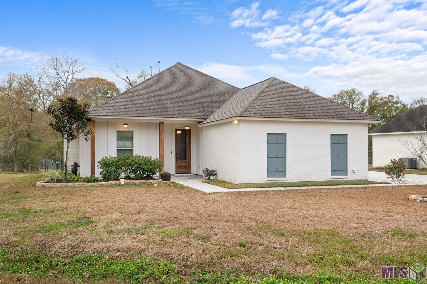 10746 Brown Road Denham Springs, LA 70726 - Photo 1 of 20