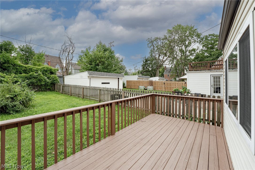 2399 Eardley Road Cleveland, OH 44118 - Photo 32 of 33 Gallery Image 32