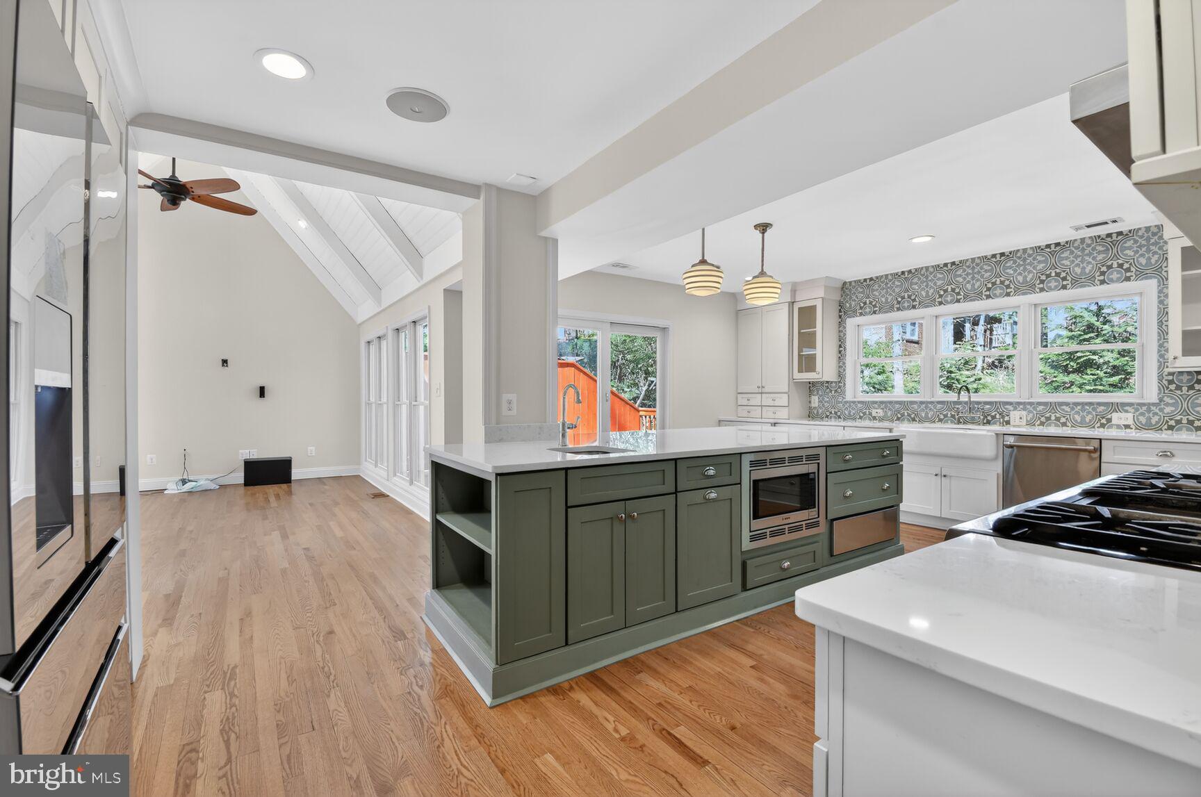 12 Parkside Road Silver Spring, MD 20910 - Photo 19 of 55 Sunny and welcoming large kitchen