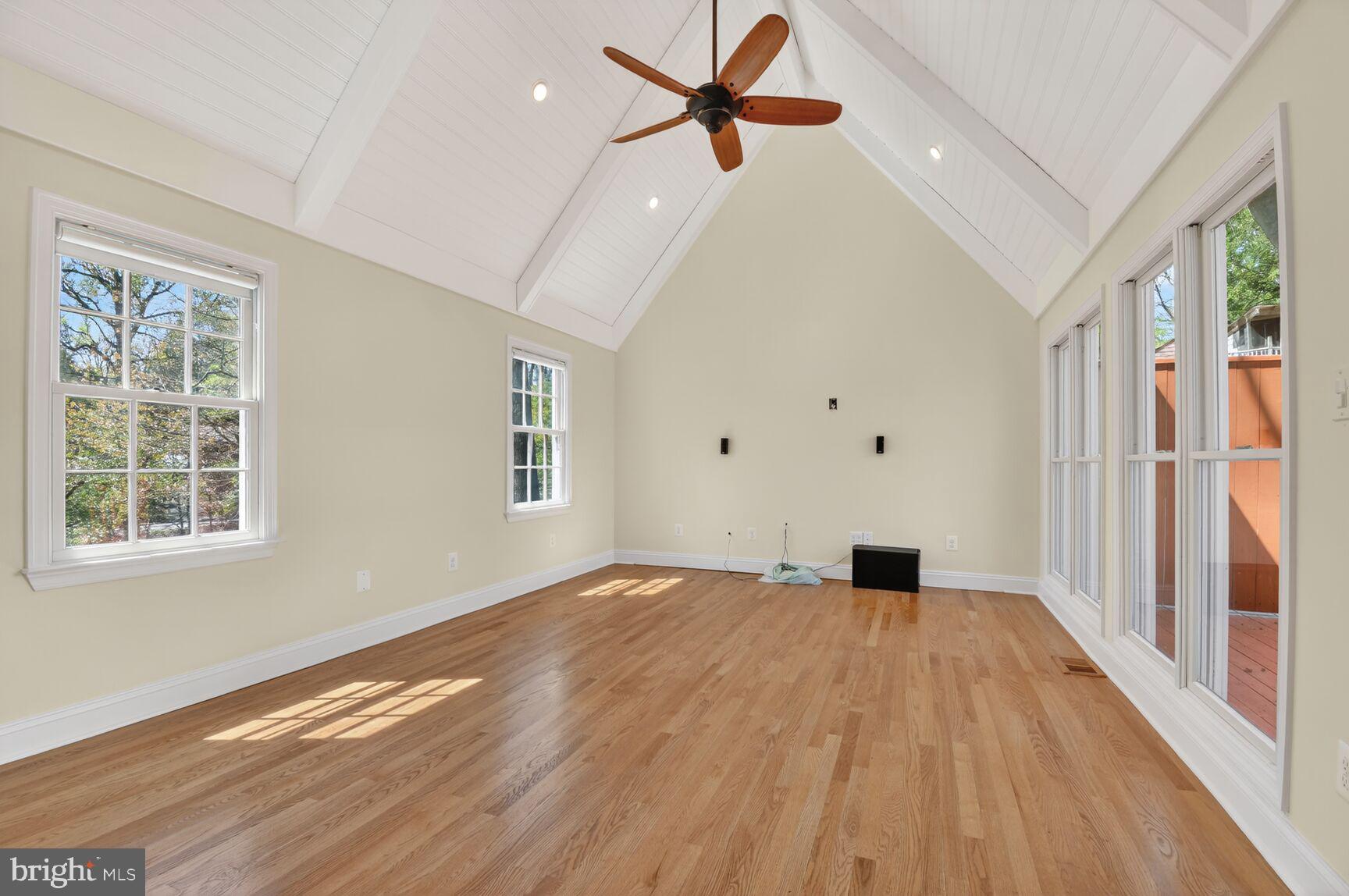 12 Parkside Road Silver Spring, MD 20910 - Photo 21 of 55 Family Room with Vaulted ceiling