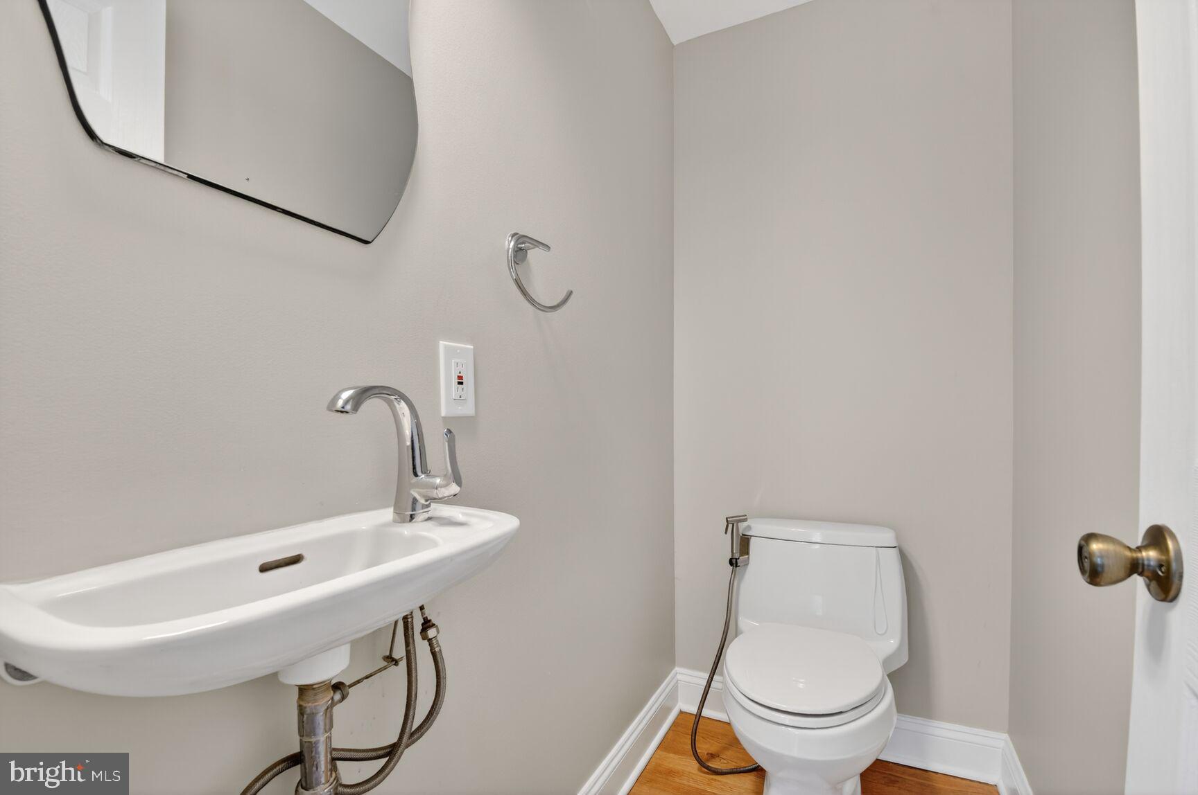 12 Parkside Road Silver Spring, MD 20910 - Photo 24 of 55 Guest half Bath