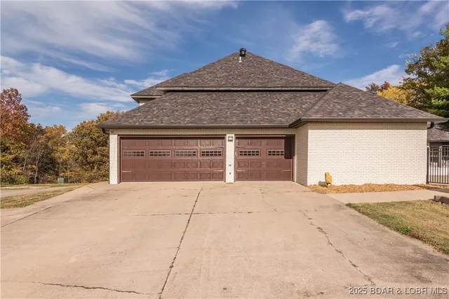 $1,087,000 | 3421 Country Club Drive, Jefferson City, MO 65109