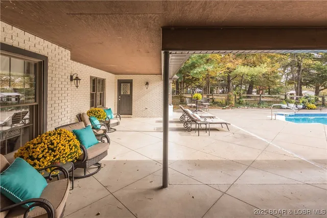 $1,087,000 | 3421 Country Club Drive, Jefferson City, MO 65109