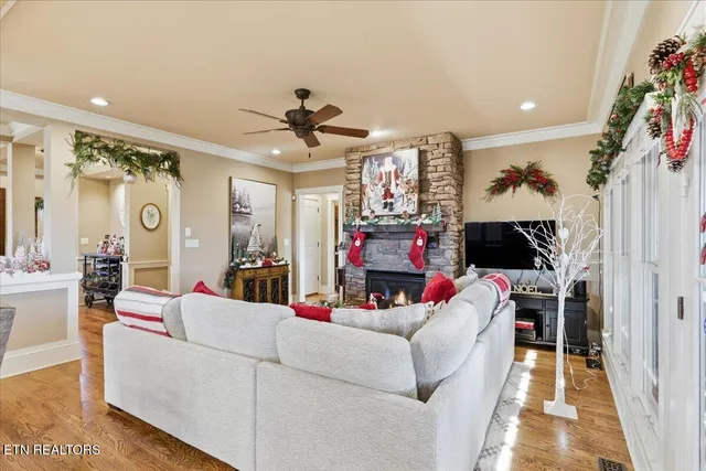 $1,250,000 | 2620 Persimmon Ridge, Loudon, TN 37774