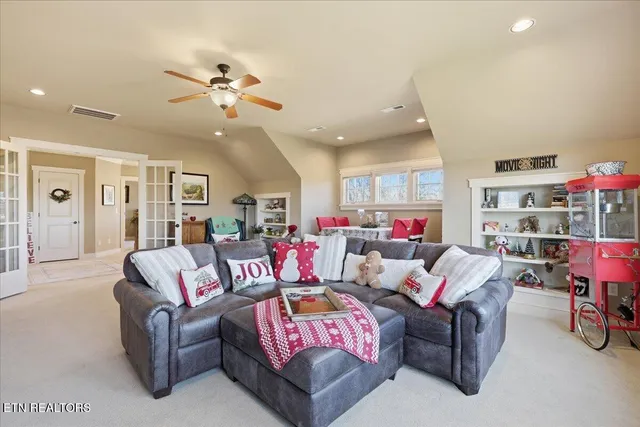 $1,250,000 | 2620 Persimmon Ridge, Loudon, TN 37774