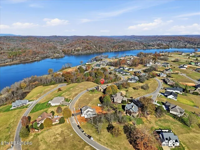 $1,250,000 | 2620 Persimmon Ridge, Loudon, TN 37774
