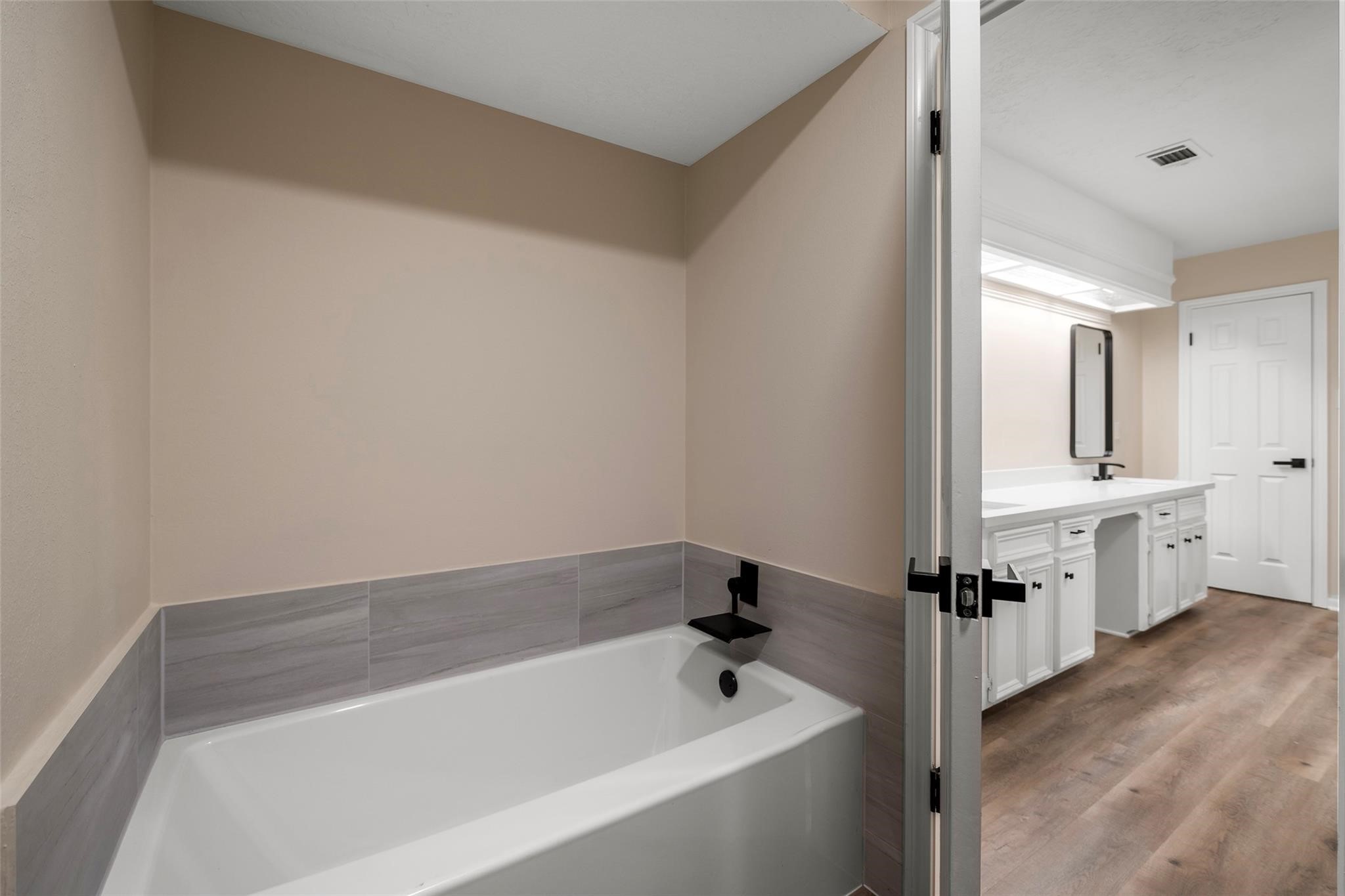 16627 Aldenham Place Spring, TX 77379 - Photo 14 of 22