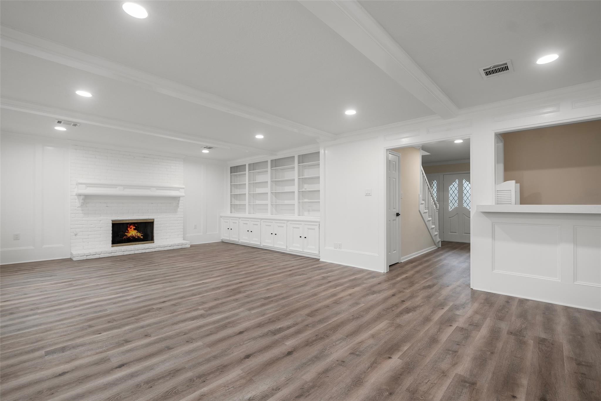 16627 Aldenham Place Spring, TX 77379 - Photo 3 of 22