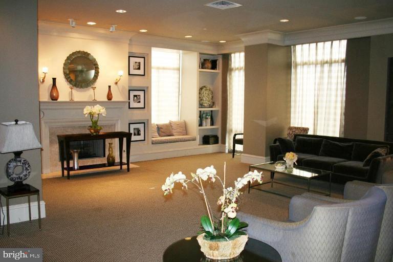 851 North Glebe Road, Unit 1503 Arlington, VA 22203 - Photo 13 of 40