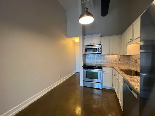 $1,350 | 408 South Front Street, Unit 508, Memphis, TN 38103