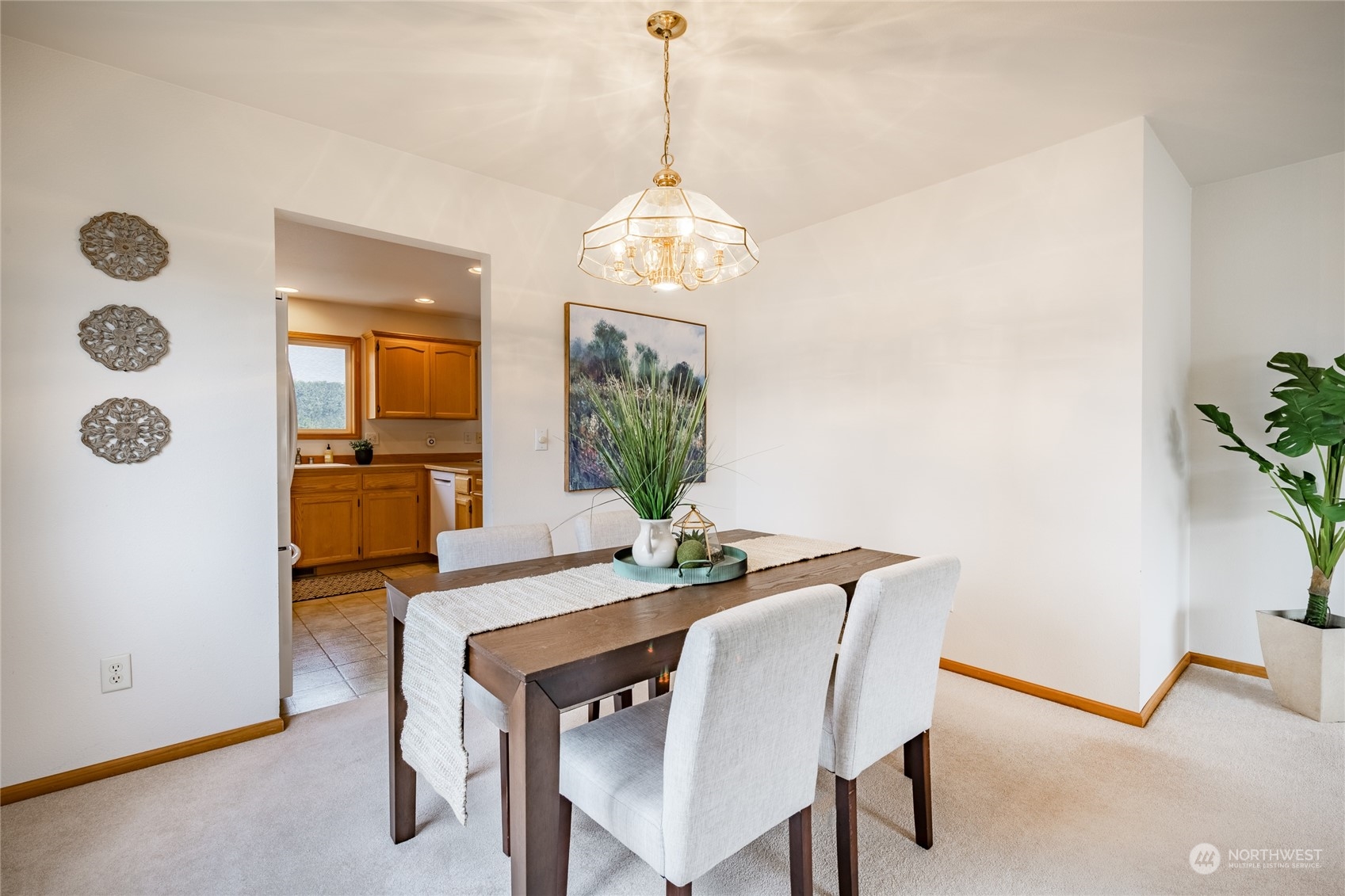 712 West Buena Road Lynden, WA 98264 - Photo 8 of 37 a dining room with furniture and window