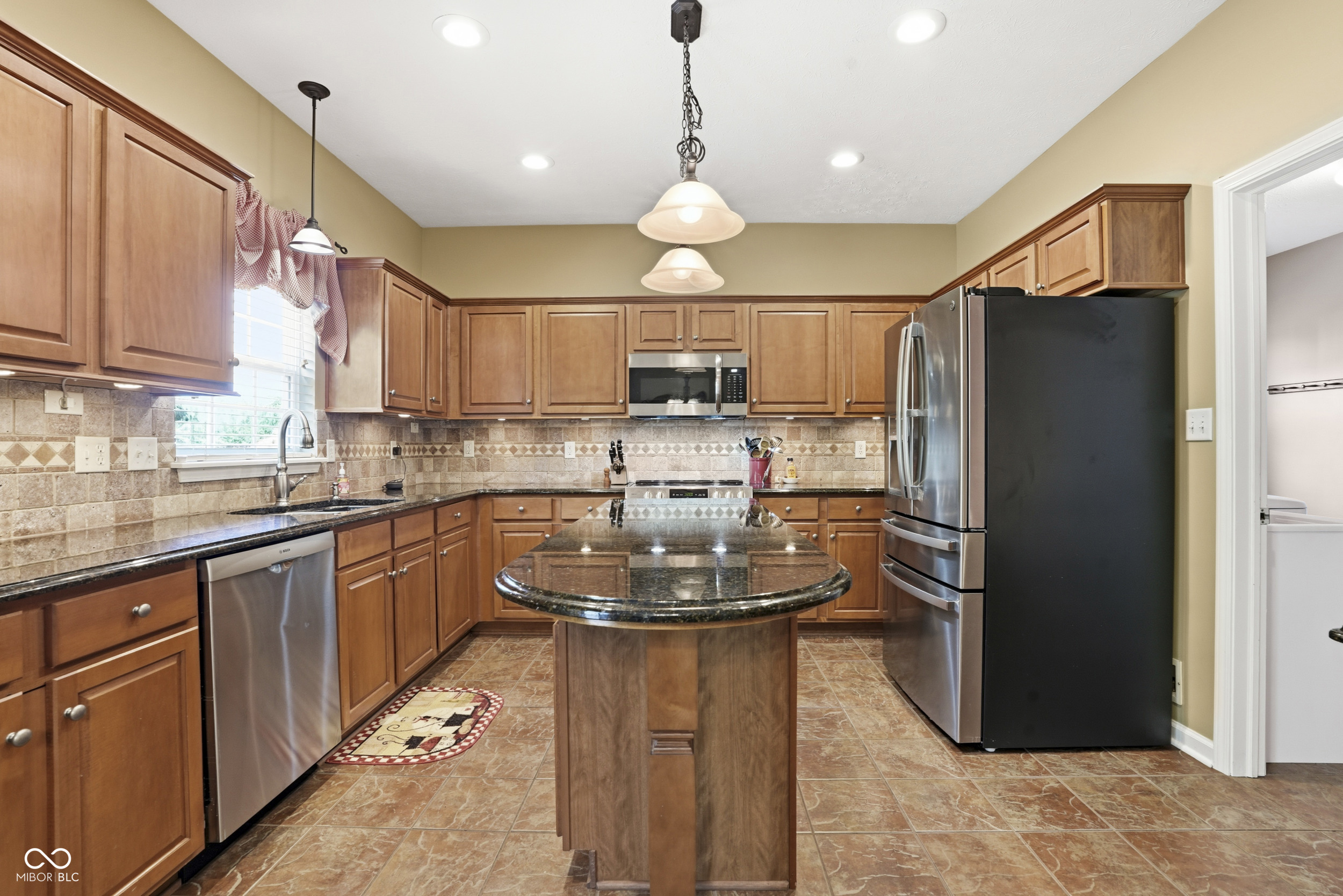 13268 Roma Bend Carmel, IN 46074 - Photo 9 of 46