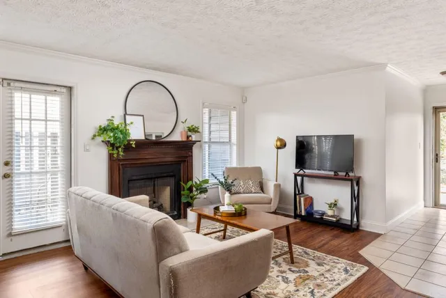 $229,000 | 1335 North Crossing Drive, Unit 1335, Atlanta, GA 30329